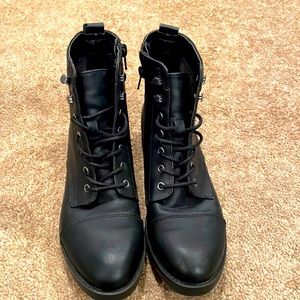 Madden Girl Combat Boot size 7M black